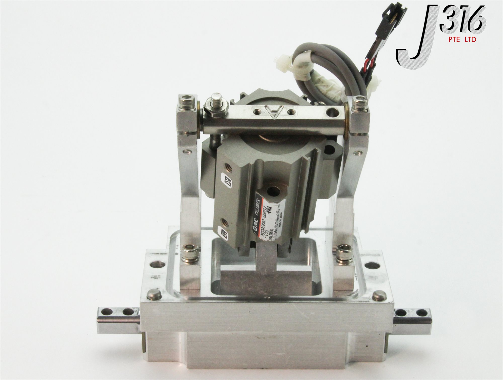 8643 APPLIED MATERIALS 5000 CLEANROOM SLIT VALVE ''S'' 513 CHEMRAZ